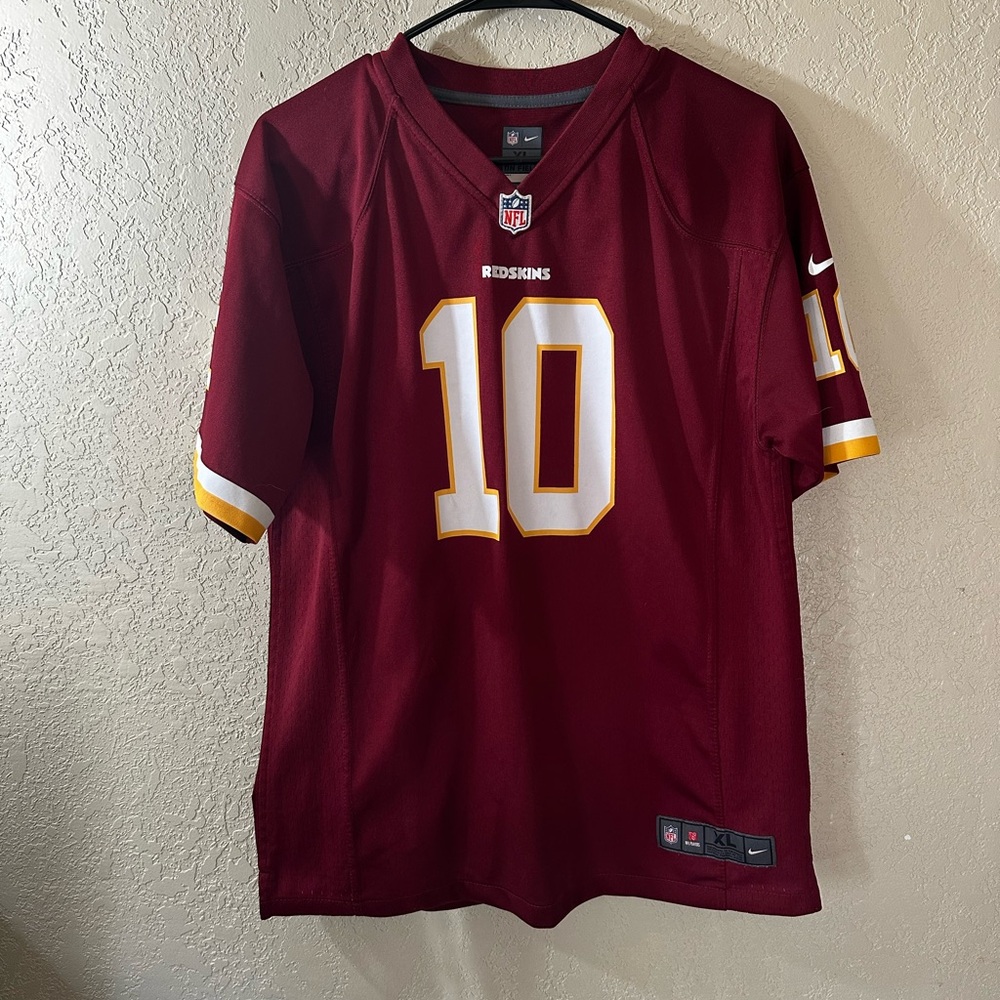 NWOT Vintage Men’s NFL Washington Redskins Robert Griffin III Nike Jersey
